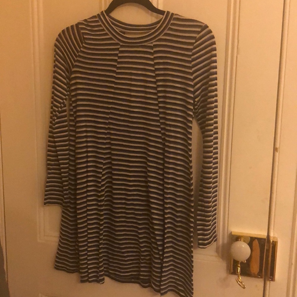 BCBG keyhole dress